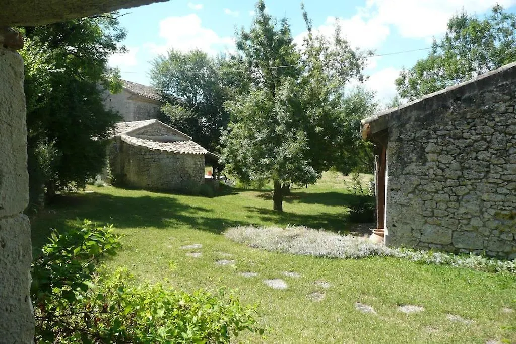 Σπίτι διακοπών Maison De Charme Avec Terrain Et Piscine Privee Montaigu-de-Quercy