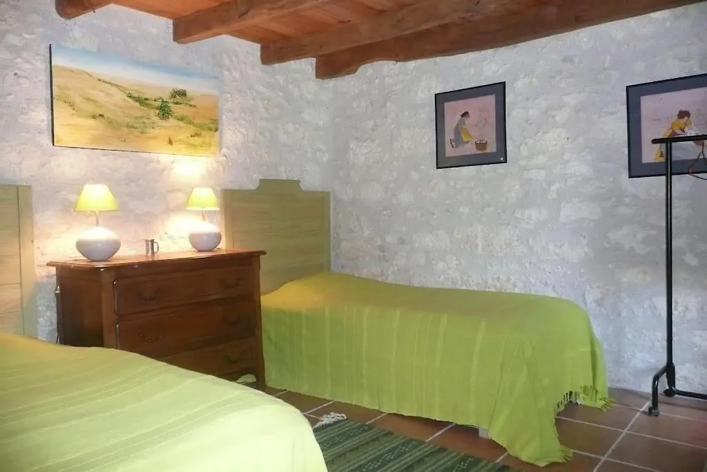 Maison De Charme Avec Terrain Et Piscine Privee Montaigu-de-Quercy 0*,