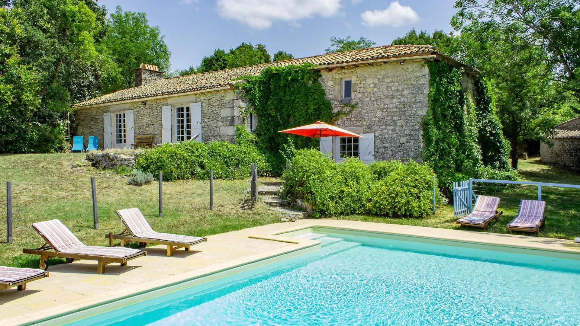 Maison De Charme Avec Terrain Et Piscine Privee Montaigu-de-Quercy