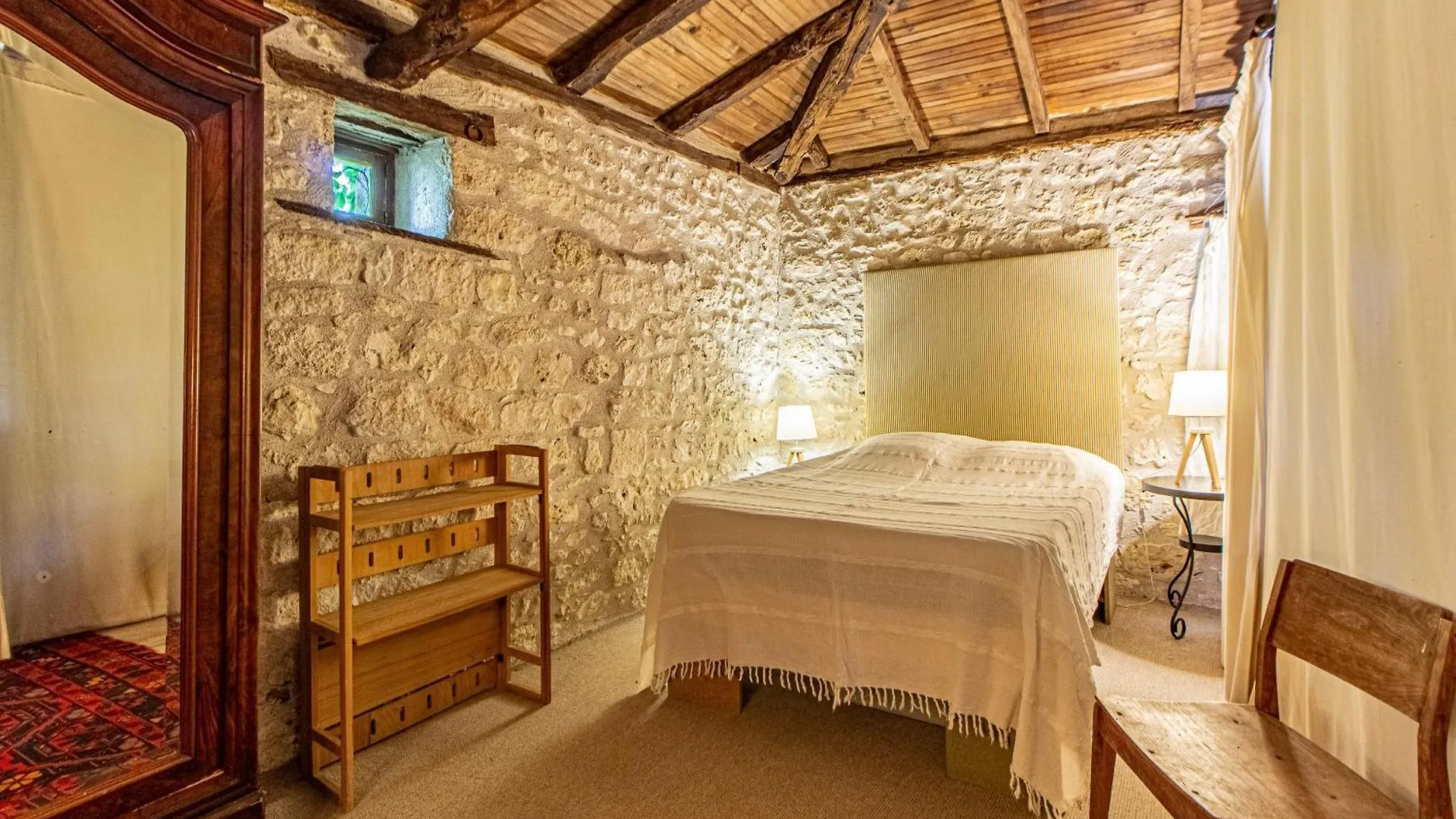 Maison De Charme Avec Terrain Et Piscine Privee Montaigu-de-Quercy