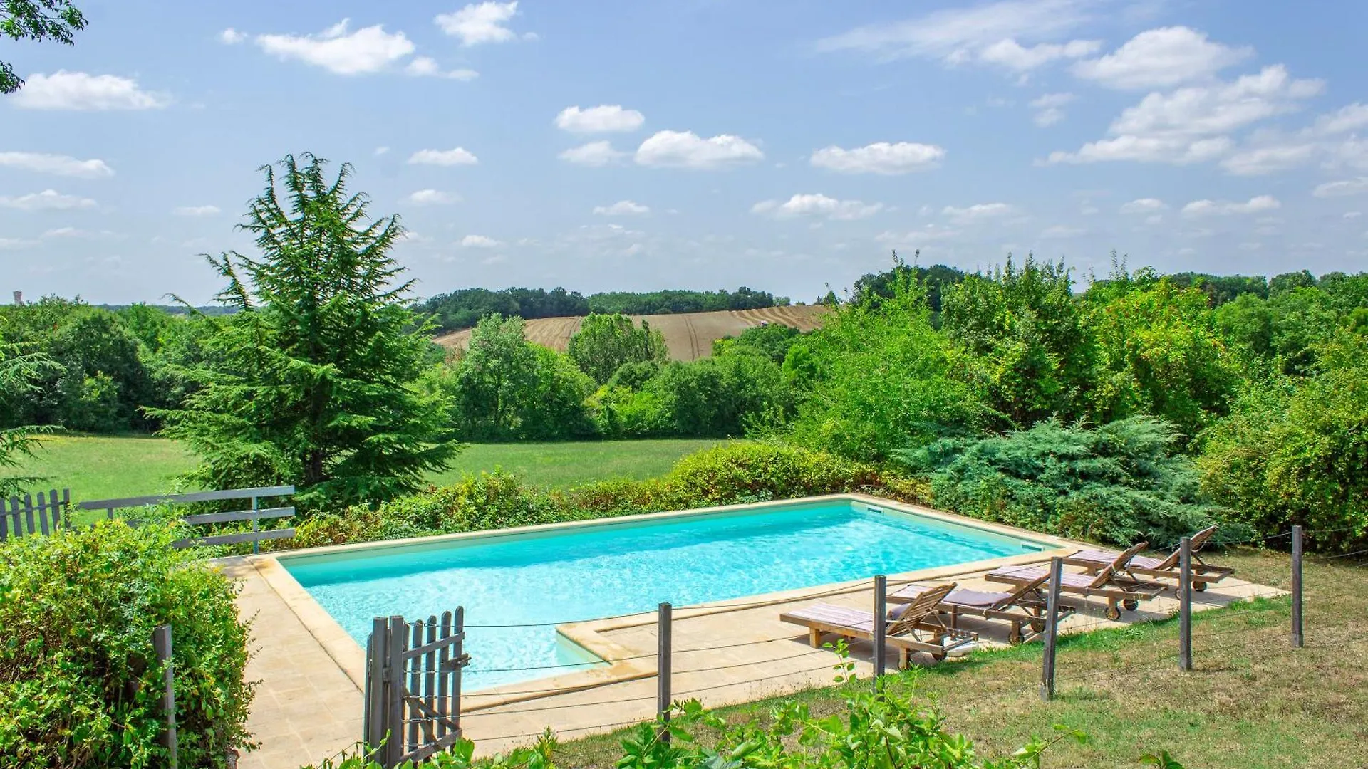 Σπίτι διακοπών Maison De Charme Avec Terrain Et Piscine Privee Montaigu-de-Quercy
