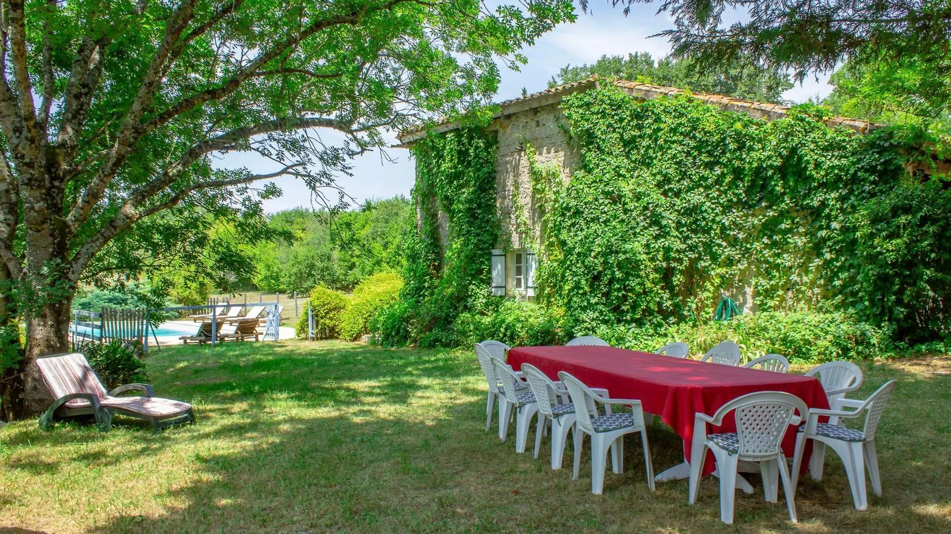 Maison De Charme Avec Terrain Et Piscine Privee Montaigu-de-Quercy 0*,  Γαλλία